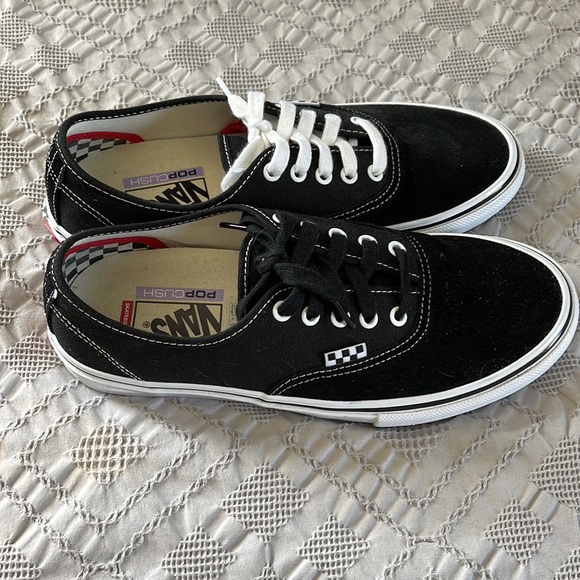 Black and white vans skate authentic size:8.5 - Picture 3 of 9